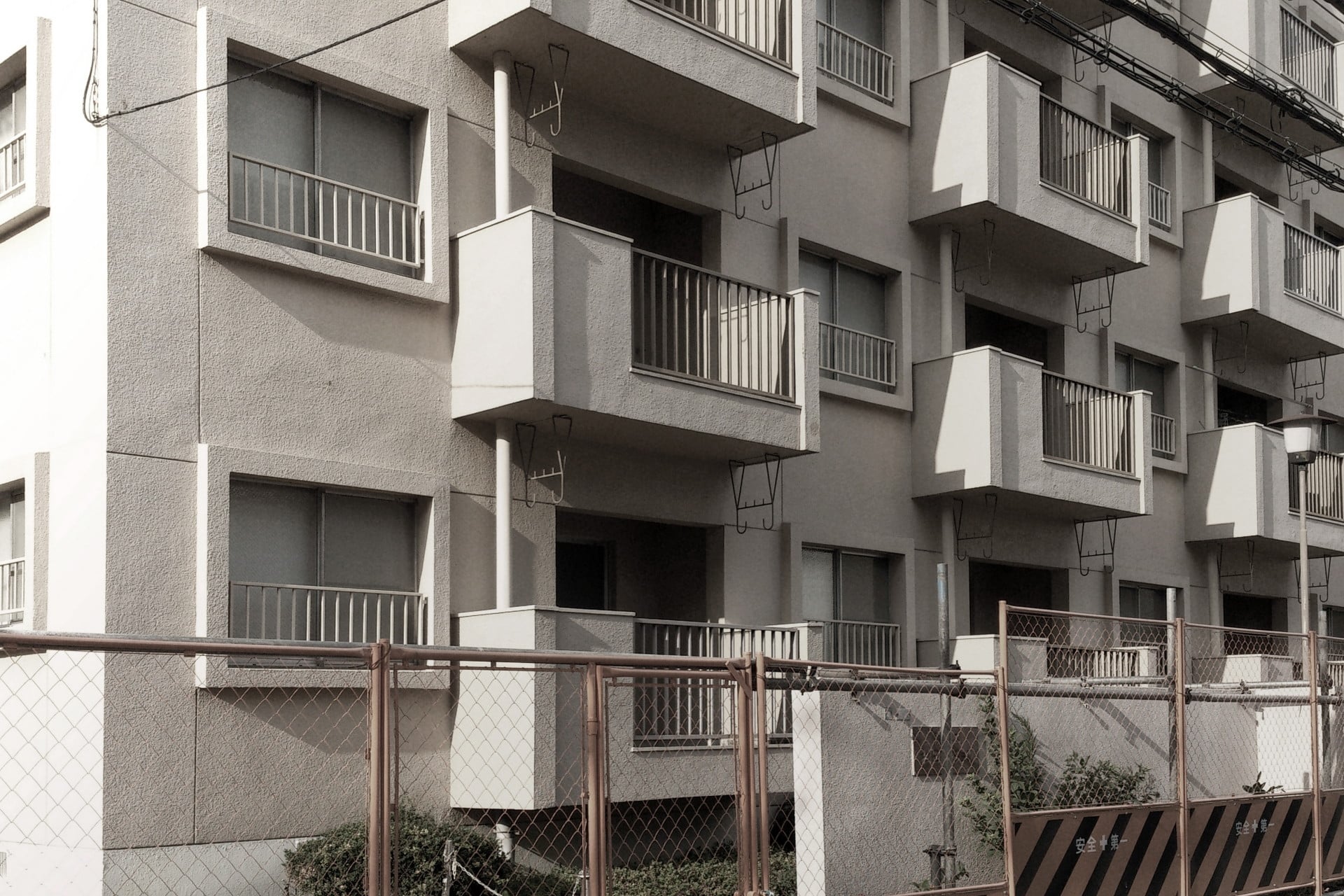 衛星都市の課題は？